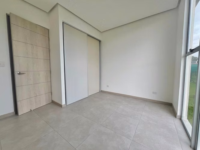Apartamento nuevo en alquiler en Vistas a la Colina - Santa Ana - Imagen 7