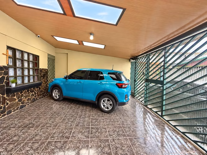 OPORTUNIDAD!! VENDO CASA ASERRI CENTRO  6 DORMITORIOS BARRIO SOCORRO - Imagen 17