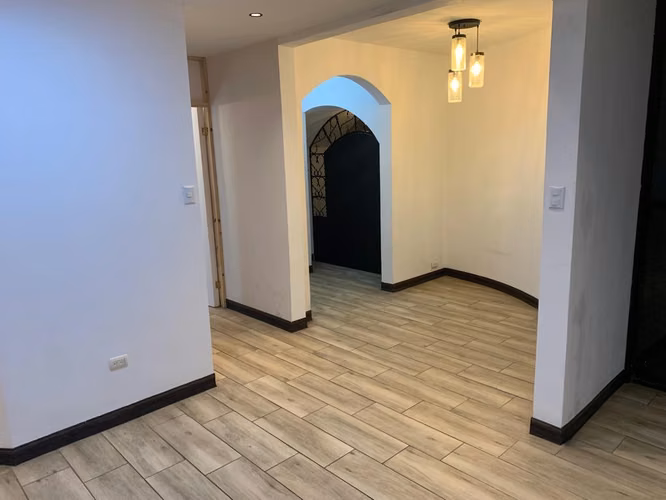 Alquiler de hermosa casa en Heredia Costa Rica a 200 metros del nuevo estadio de Heredia 