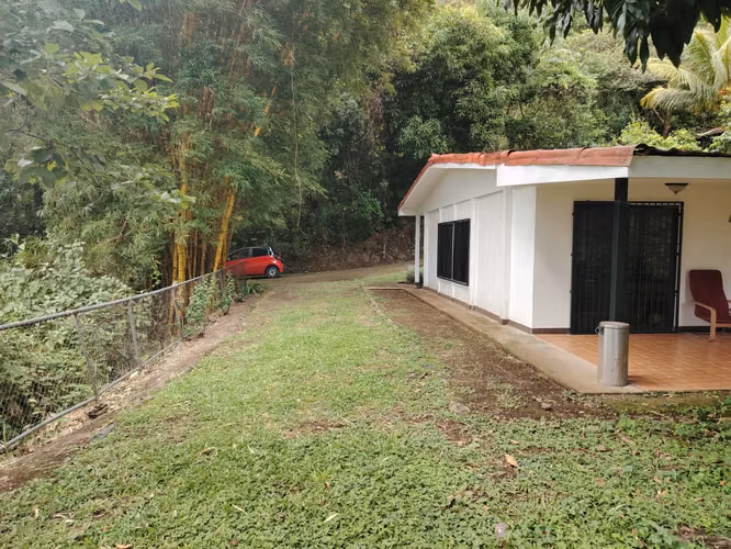Quinta de oportunidad en Atenas 1.1 Hectàreas con vistas espectaculares.