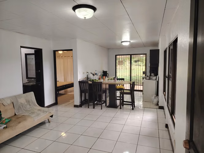 Quinta de oportunidad en Atenas 1.1 Hectàreas con vistas espectaculares.