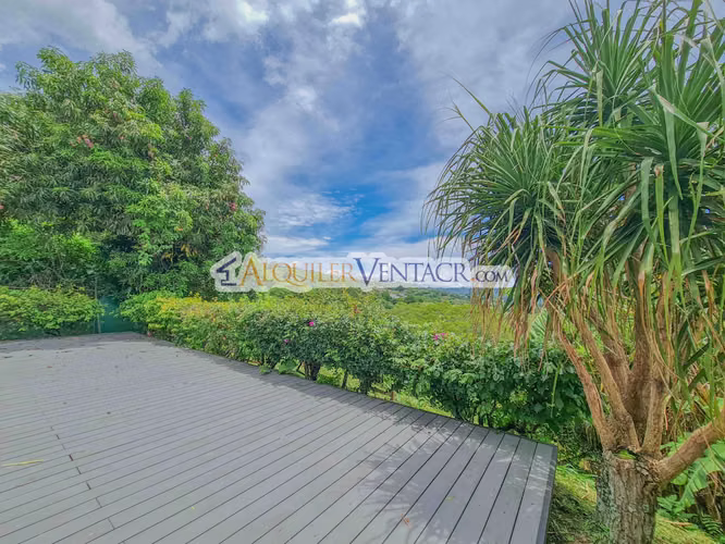 CASA CON PISCINA PROPIA Y VISTA CON 1.735 M2 DE LOTE EN SANTA ANA PIEDADES - Imagen 5