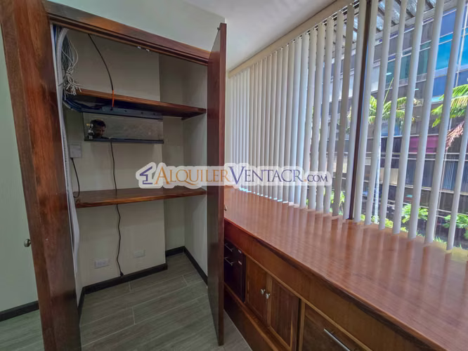 OFICINA DE 162 M2 EN TORRE OFICENTRO LA SABANA - Imagen 11