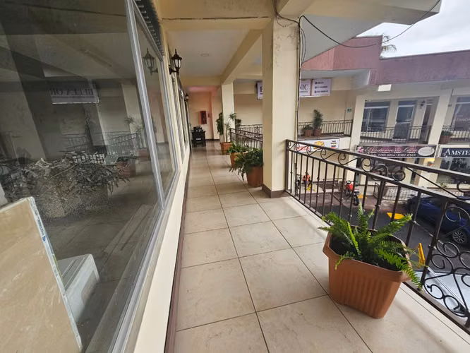 San Rafael de Escazu - Alquiler de Local Comercial