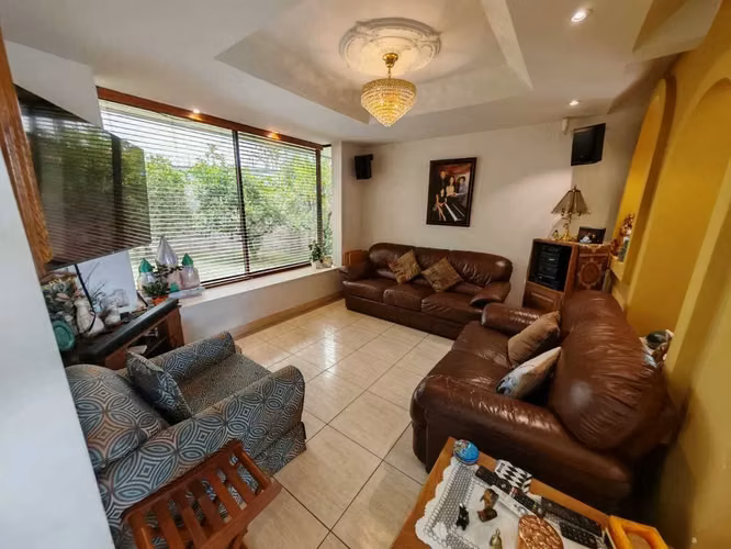  Casa esquinera con uso de suelo mixto en el Carmen de Guadalupe, Mata Plátano  - Imagen 7