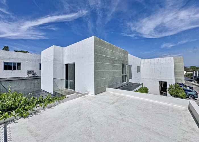 Casa Piamonte Breezes | 4 Bedrooms | Detached Home | Suburban Living