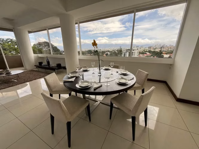 Exclusividad, Vistas y Confort con la mejor ubicación en Escazú. - Imagen 9