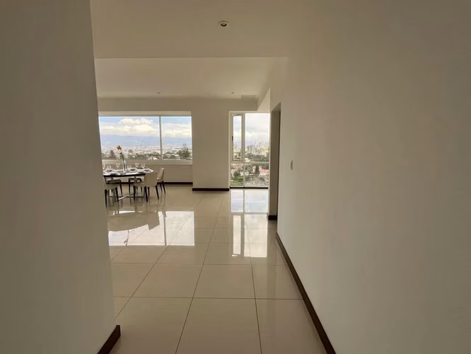 Exclusividad, Vistas y Confort con la mejor ubicación en Escazú. - Imagen 6
