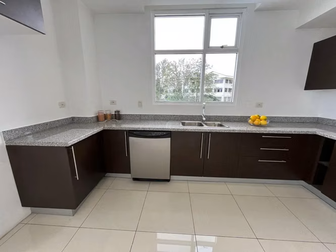 Exclusividad, Vistas y Confort con la mejor ubicación en Escazú. - Imagen 14