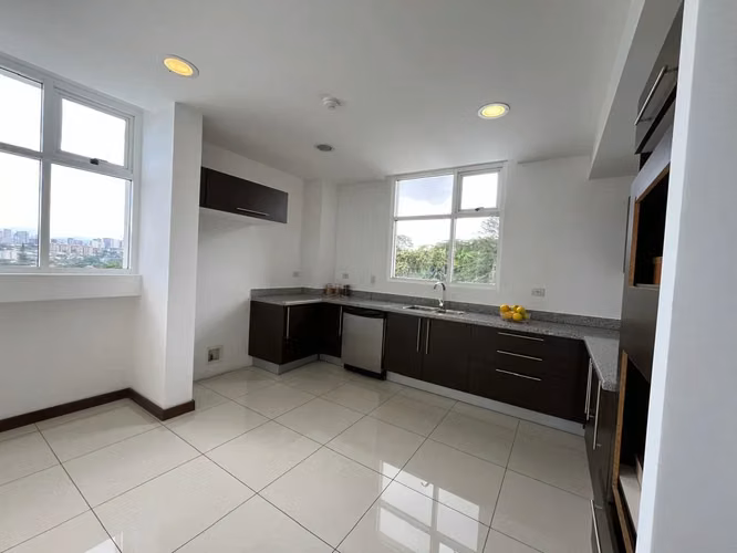 Exclusividad, Vistas y Confort con la mejor ubicación en Escazú. - Imagen 15
