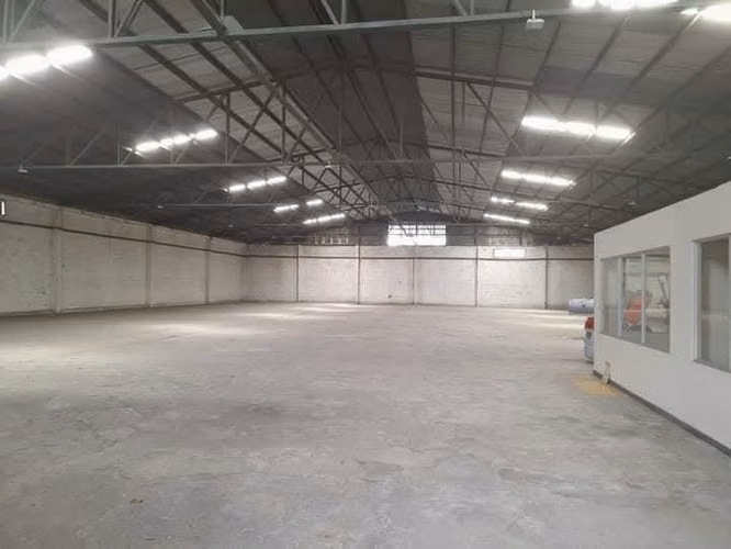 Alquiler de Bodega Comercial cerca del centro de Tibás - Imagen 7