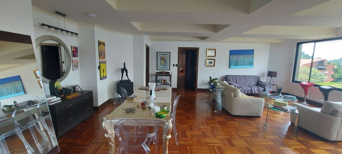 ESPACIOSO APARTAMENTO CERCA DE LA PACO, ESCAZU 3HAB/3.5BA 190 M2 - Imagen 12