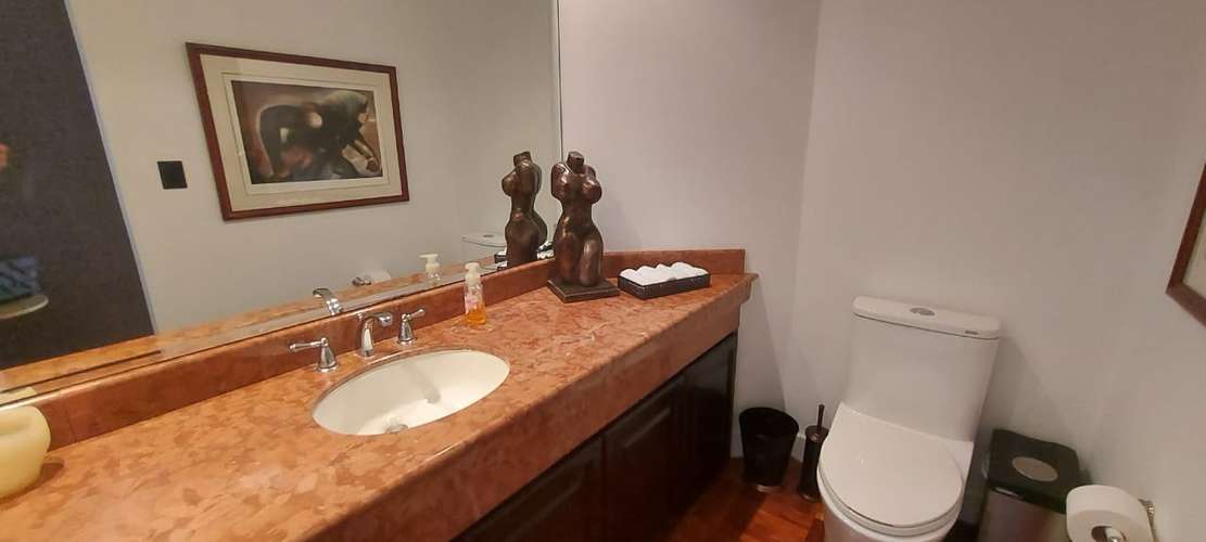 ESPACIOSO APARTAMENTO CERCA DE LA PACO, ESCAZU 3HAB/3.5BA 190 M2 - Imagen 14