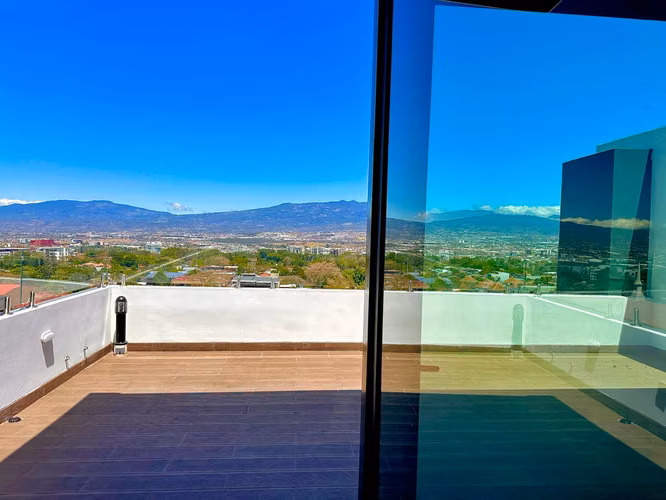 Exclusivo Penthouse de Lujo – 380 m² en el Corazón de Escazú - Imagen 6