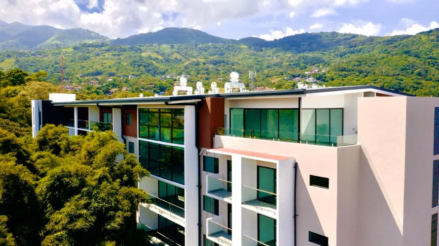 Exclusivo Penthouse de Lujo – 380 m² en el Corazón de Escazú - Imagen 12