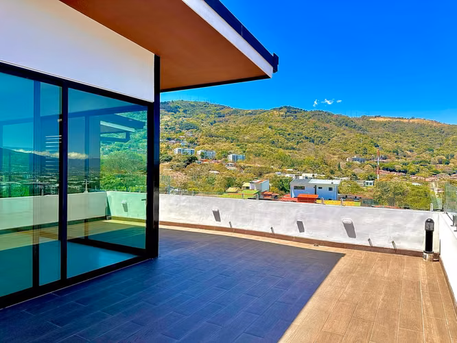 Exclusivo Penthouse de Lujo – 380 m² en el Corazón de Escazú - Imagen 4