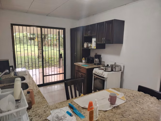 ¡Super Oportunidad en Atenas! Finca de 4 Hectáreas, 2 Casas Independientes y PiscinaPrecio Especial en Combo: $450,000 U - Imagen 8