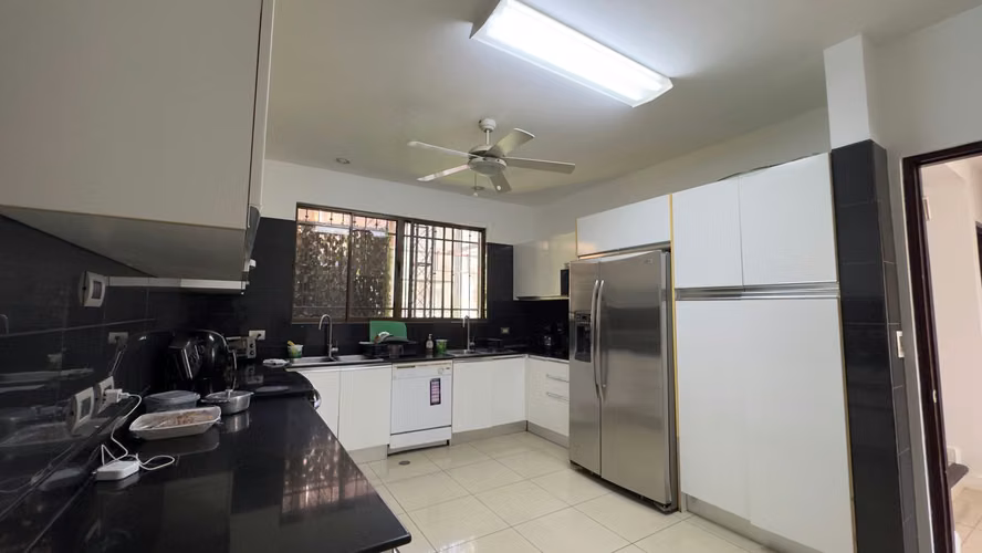 Brasil de Mora, Ciudad Colon - Residencia Colonial - 3HAB/3.5BA - 350 m2 - Imagen 8