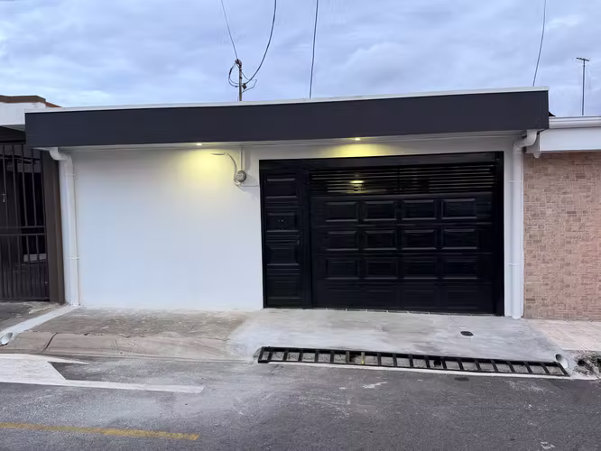 Casa en venta en Residencial – San Vicente de Moravia