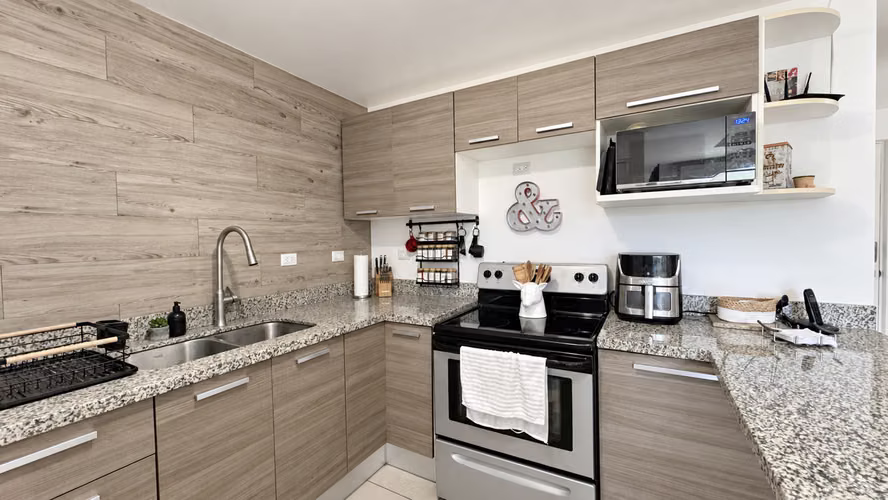 Casa familiar de 2 pisos en condominio