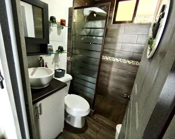 Venta de Quinta en Alvarado-Cartago. NEGOCIABLES MJM - Imagen 10