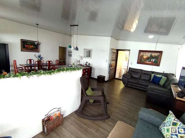 Venta de Quinta en Alvarado-Cartago. NEGOCIABLES MJM - Imagen 5