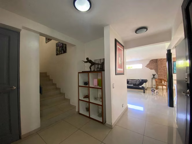 Sale of House in Escazu.