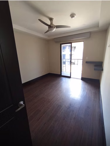 REBAJADO Apartamewnto a la venta en Brasil de Santa ANA