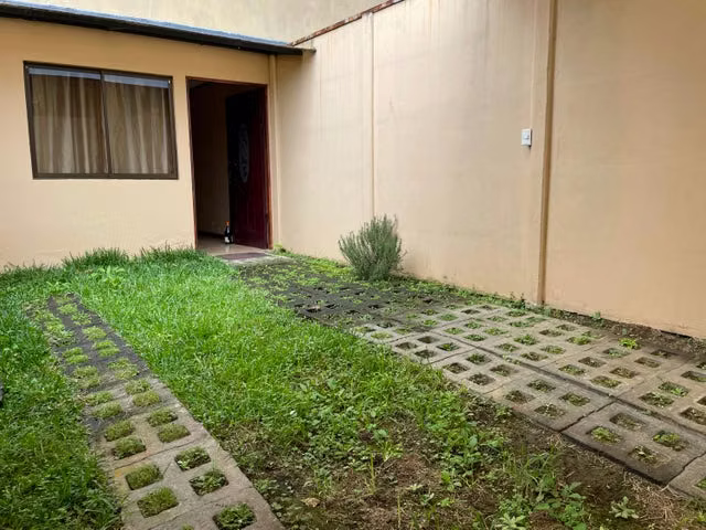 Venta de 2 Casas en Guadalupe-Mata de Plátano. 27-626 GRAN INVERSIÓN