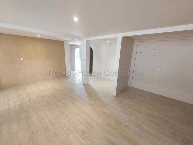 Venta de 2 Locales en Escazú. 27-448 INVERSIÓN - Imagen 7