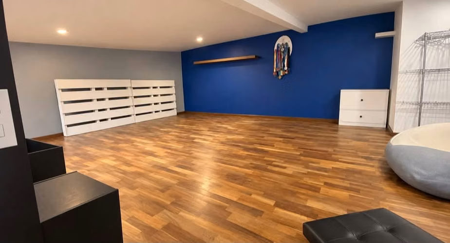 123987 / Alquiler / Hacienda Sacramento / 3 habitaciones / Patio / Mezanine / $1375