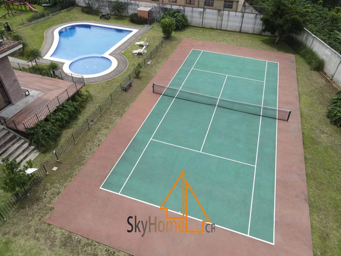 123987 / Alquiler / Hacienda Sacramento / 3 habitaciones / Patio / Mezanine / $1375