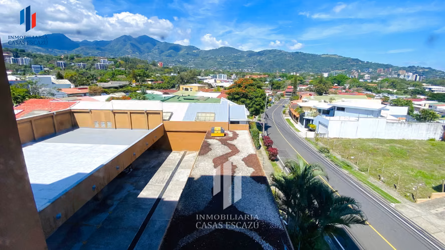 Apartamento Amueblado con Vista, 2 Dorm + Oficina, 2 Parqueos, San Rafael de Escazú