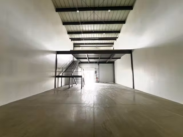 ALQUILER BODEGA EN CONDOMINIO GUACHIPELIN DE ESCAZU  - Imagen 4