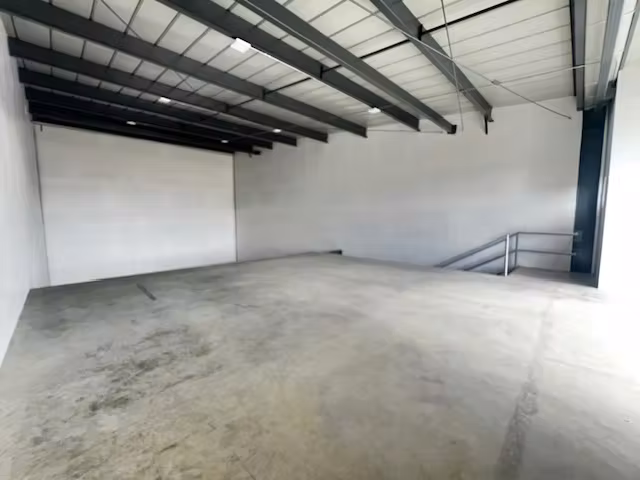 ALQUILER BODEGA EN CONDOMINIO GUACHIPELIN DE ESCAZU  - Imagen 9