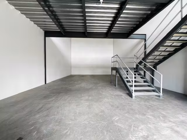ALQUILER BODEGA EN CONDOMINIO GUACHIPELIN DE ESCAZU 
