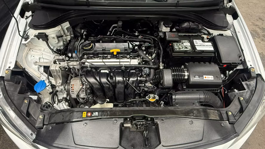HYUNDAI ELANTRA SE 2018 BLANCO AUTOMÁTICO  - Imagen 12