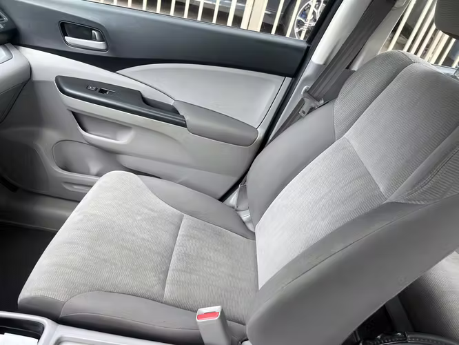 Honda CR-V 2013 automatico exterior perfecto 138,500 km precio negociable. Mi Whatsapp no funciona - Imagen 9