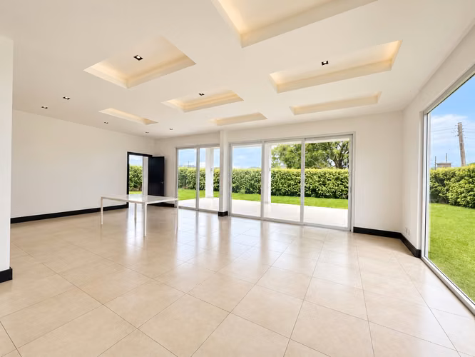 Casa en venta y alquiler en Lindora, Santa Ana - Imagen 4