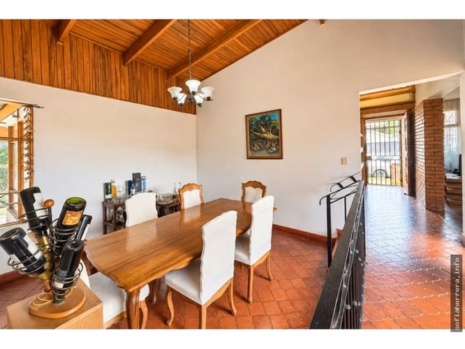 Casa en venta en La Guaria, Moravia | 639 m² de terreno y amplio jardín - Imagen 6