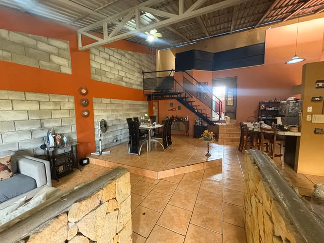 *Venta de casa en Mercedes Norte – Uso de suelo mixto - Imagen 7