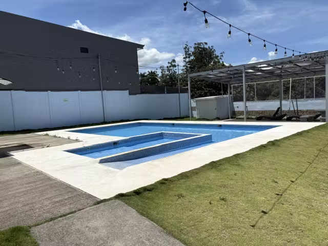 CONDOMINIO 1 PLANTA, CON PISCINA - Imagen 17