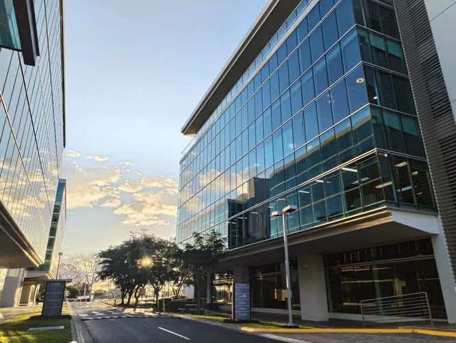 Edifico de Oficinas Forum II - Imagen 9