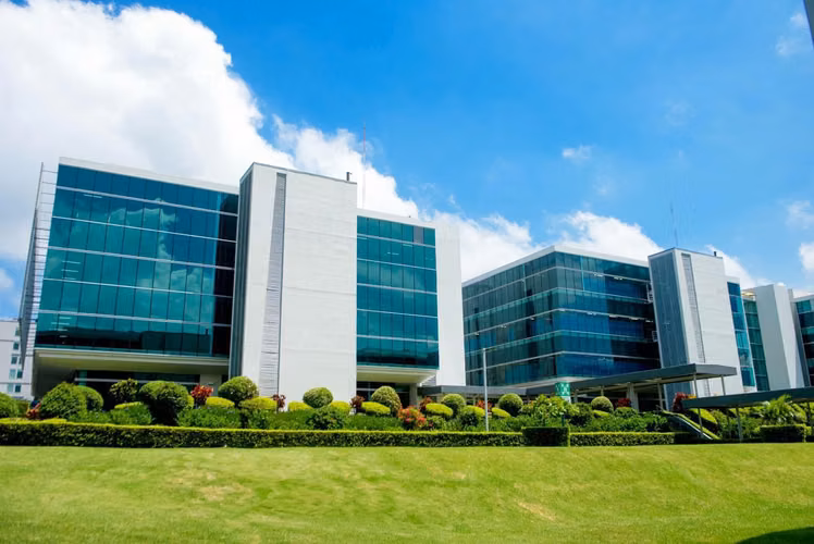 Edifico de Oficinas Forum II - Imagen 2