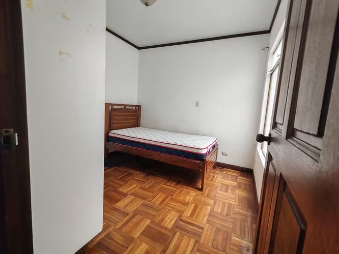 Alquiler bellisimo apartamento con línea blanca2da planta amplio Prados Curridabat  - Imagen 9