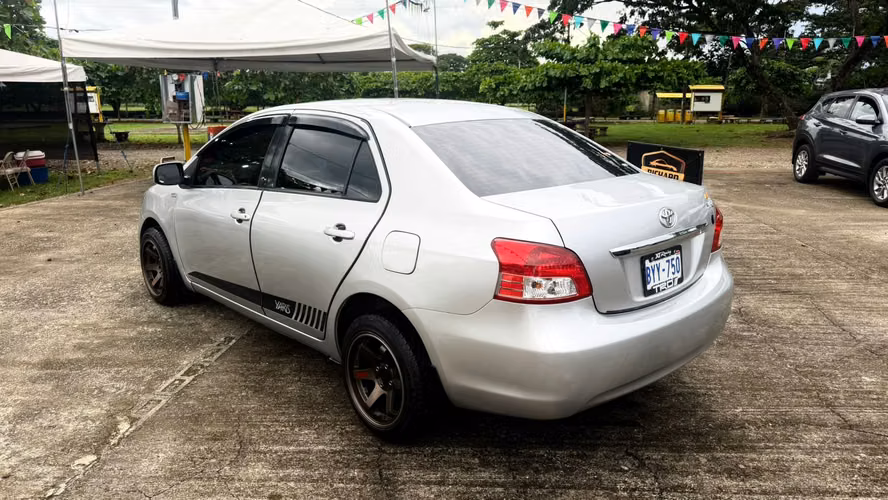 Toyota yaris  - Imagen 2