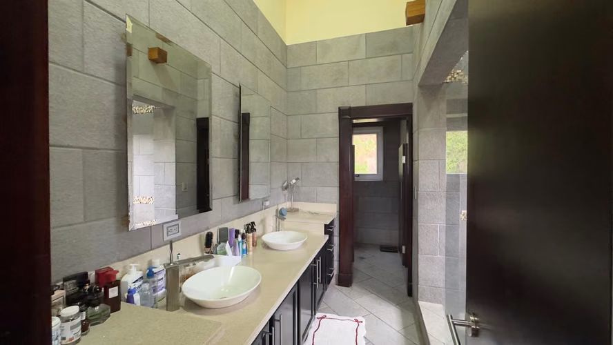 Casa de Ultra-Lujo en Santa Ana | Vistas Panorámicas y 1,500 m² - Imagen 16