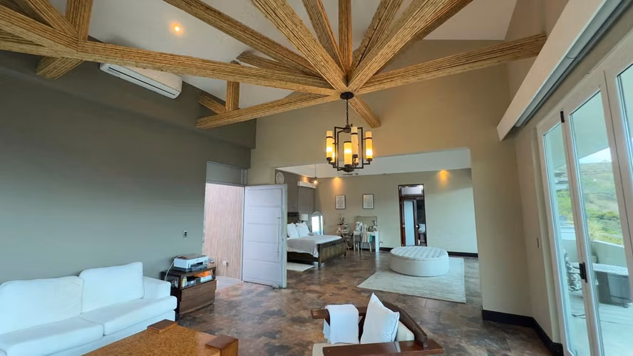 Casa de Ultra-Lujo en Santa Ana | Vistas Panorámicas y 1,500 m² - Imagen 8