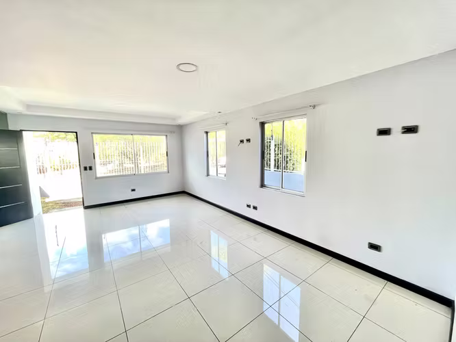 Casa en Residencial Estancia Antigua  - Imagen 3