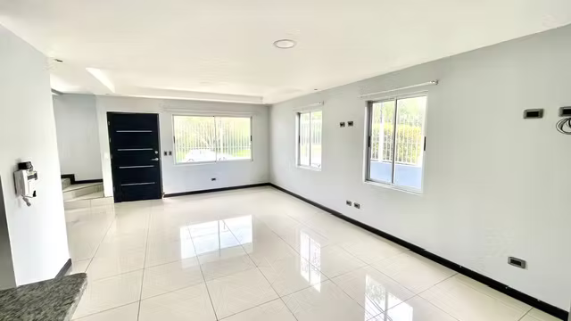 Casa en Residencial Estancia Antigua  - Imagen 4